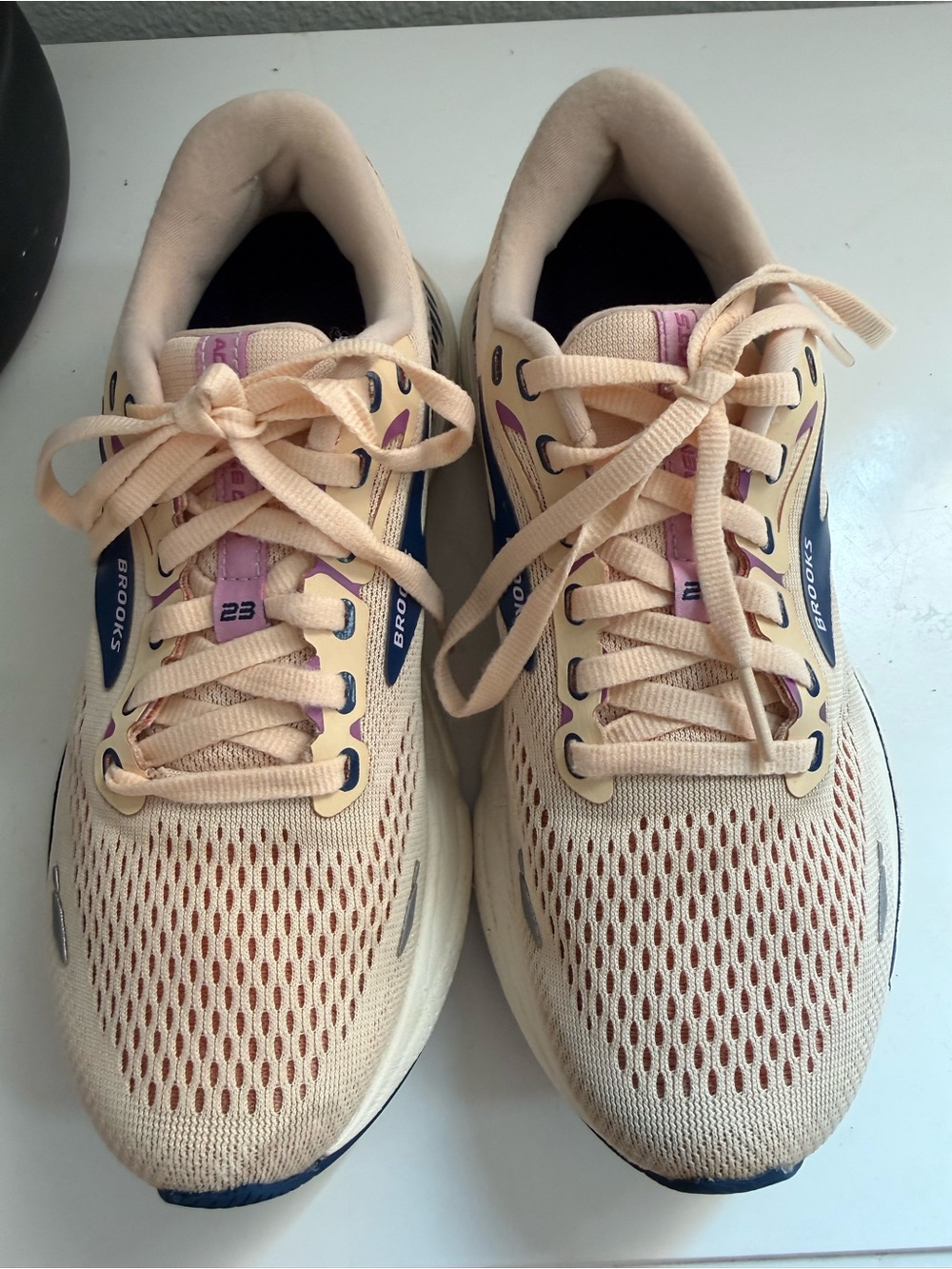 Brooks adrenaline 23 Women size 7 Running Sneakers — Peach with Purple Accents - Picture 5 of 13